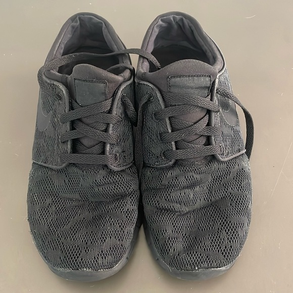 Nike SB Stefan Janoski men’s 9 black camo - Picture 1 of 4